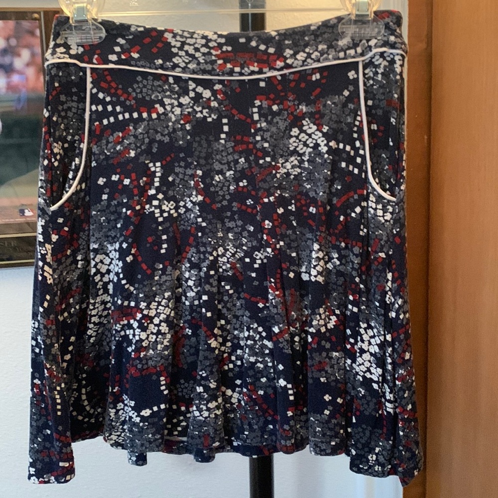 Cutest skirt. Light and comfortable. Floral mini.